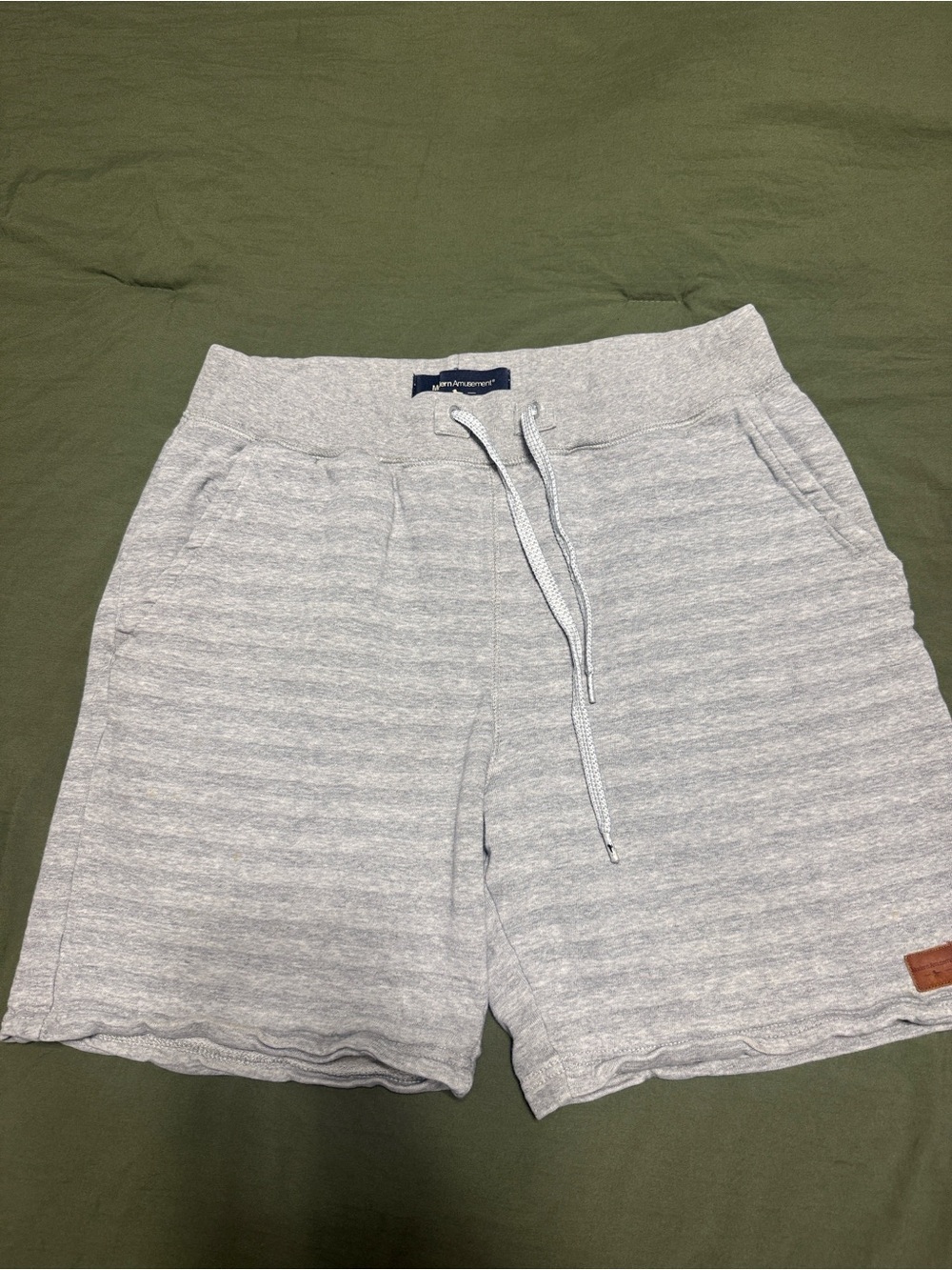 Modern Amusement men’s Gray striped shorts size medium